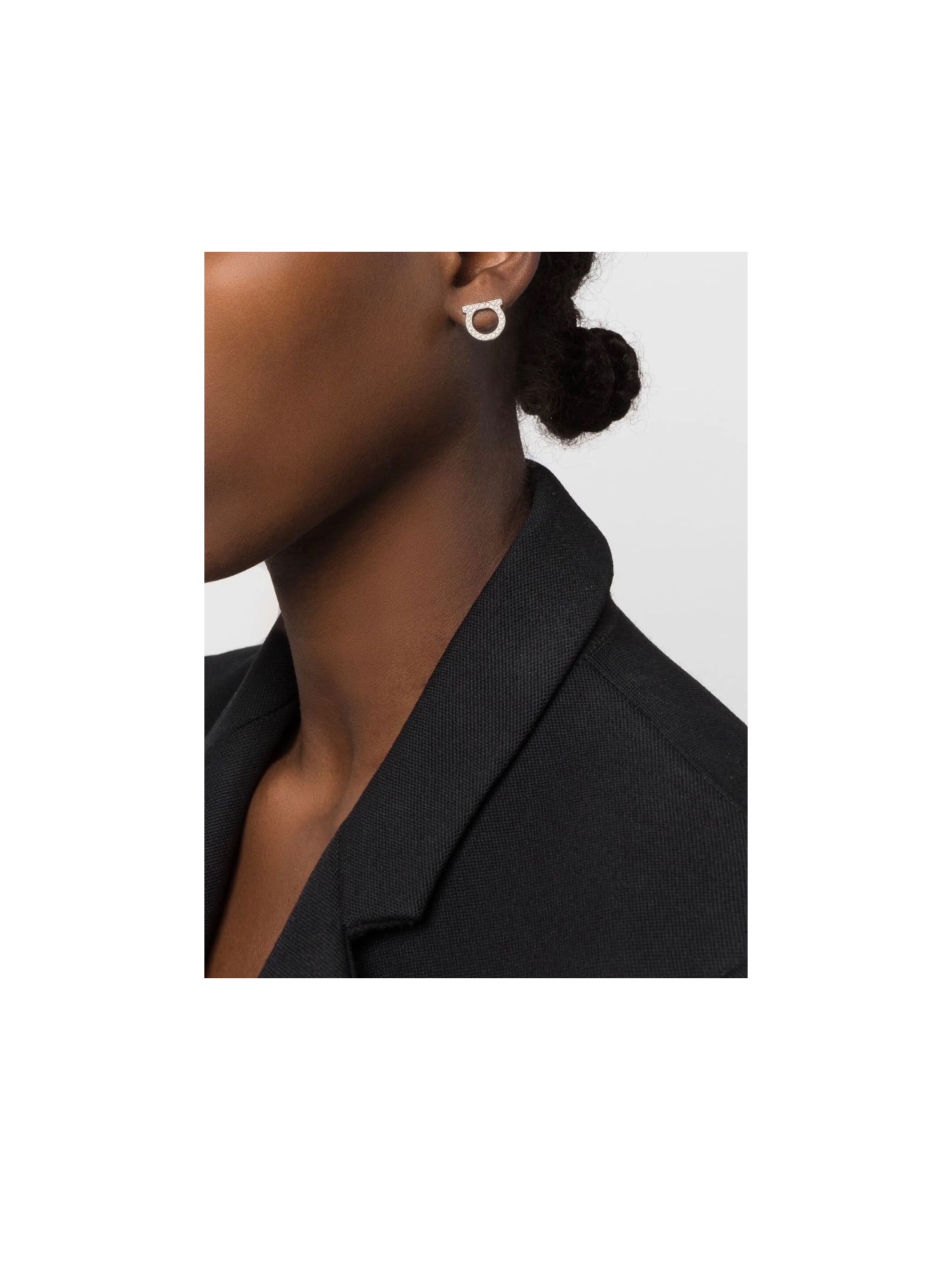 Aretes Ferragamo Mini Plateado con Cristal