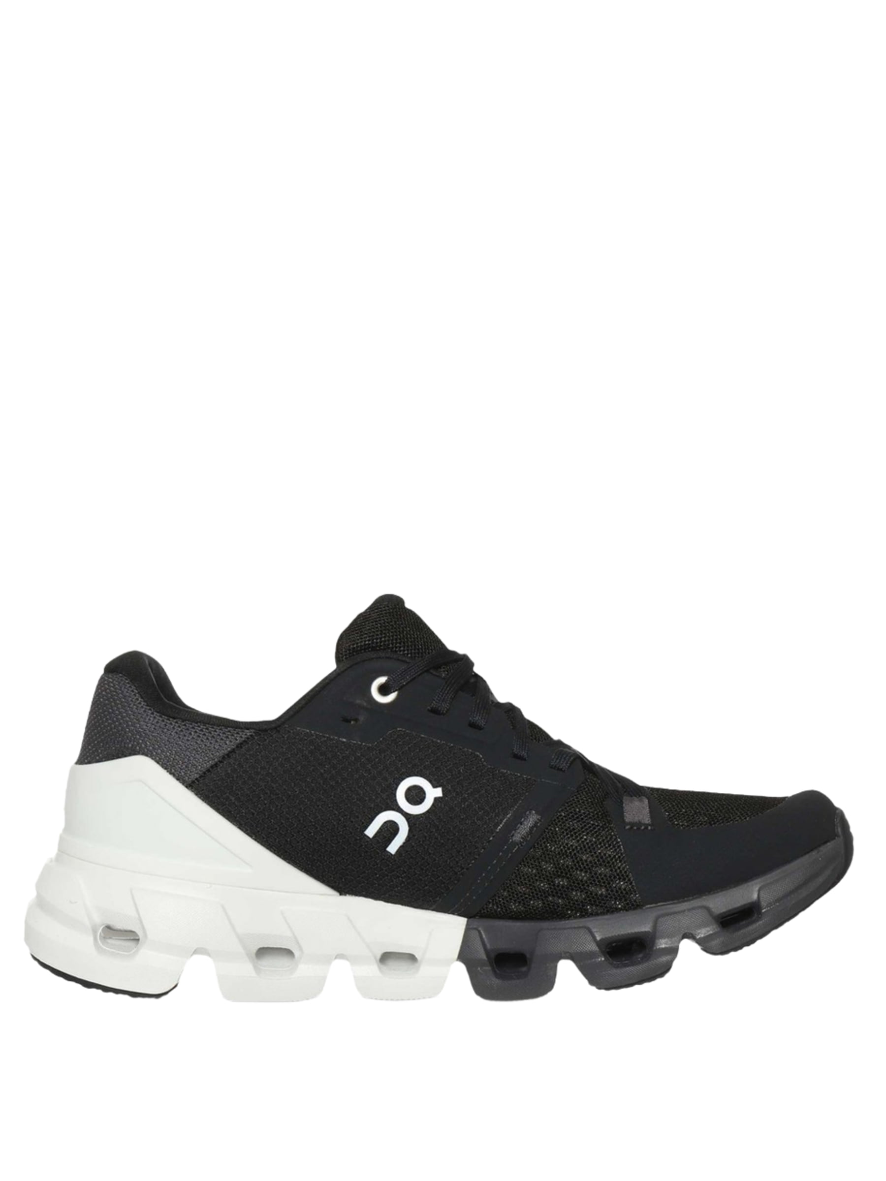 tenis on cloudflyer 4