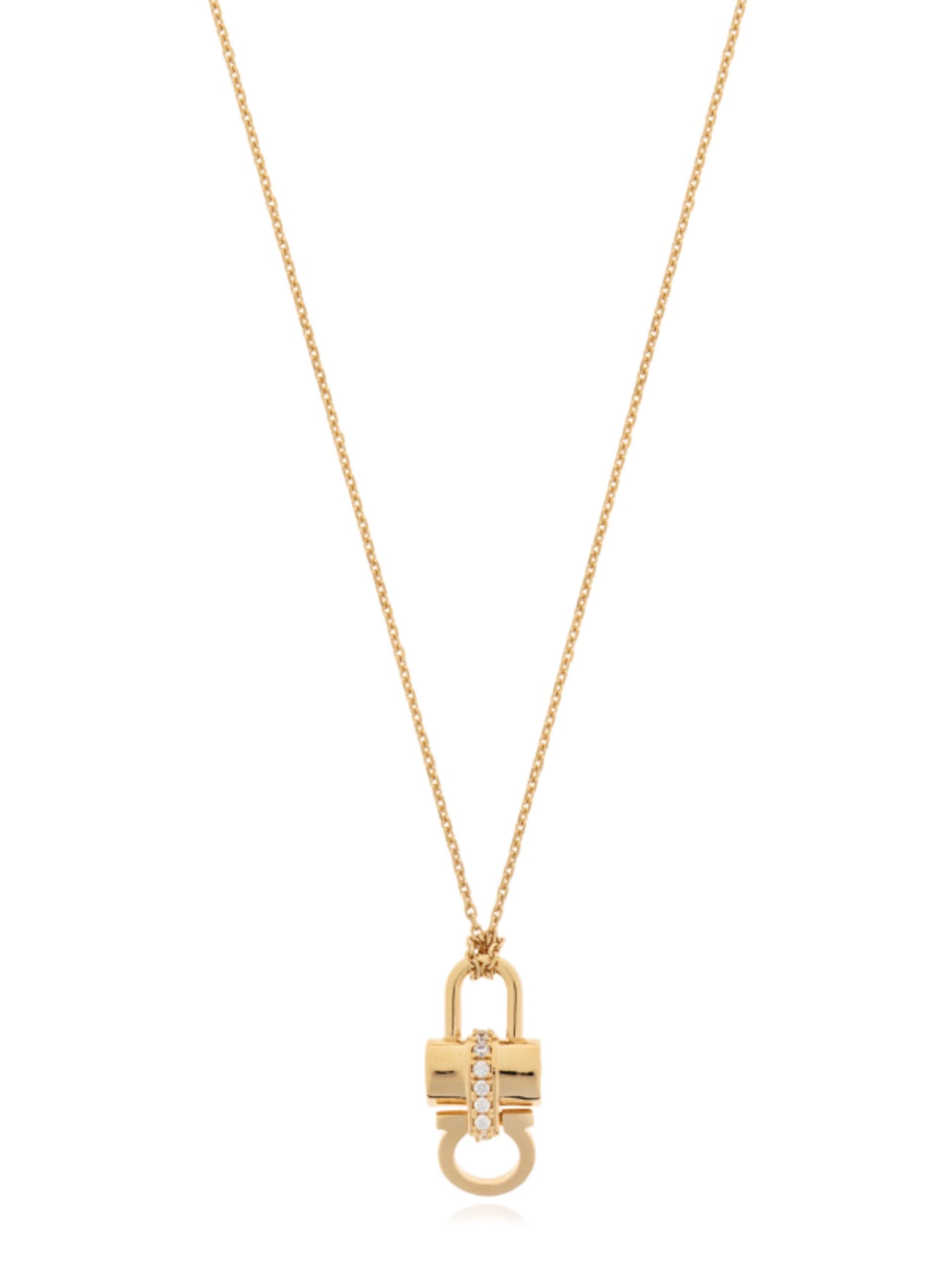 Collar Ferragamo Dorado con colgante en forma de logo