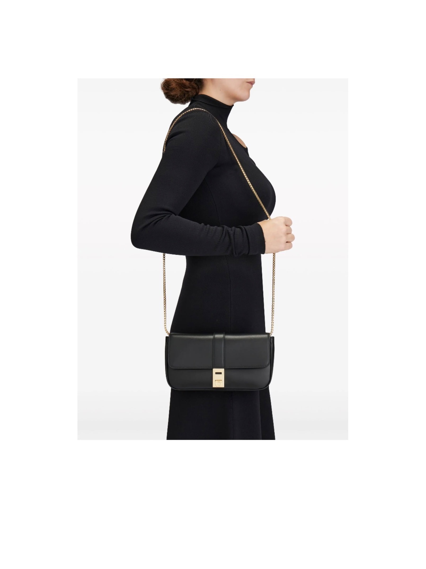 BOLSA FERRAGAMO NEGRA GANCINI